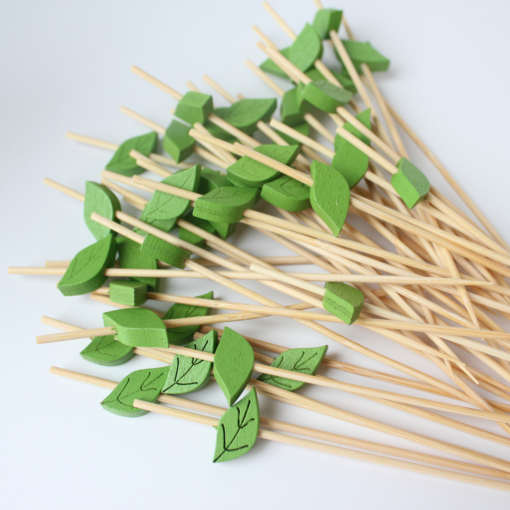 BambooMake.cn, 100 pieces/pack, small leaf disposable fruit sticks, cocktail sticks, food sticks, cr